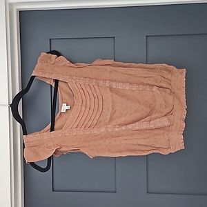 2 tanks Brown and white